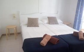 Apartamentos PLAYA PARK BRISAS Son Xoriguer